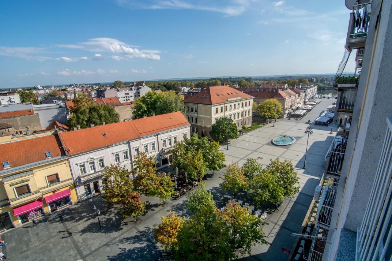 Apartamento Sky Slavonski Brod Exterior foto
