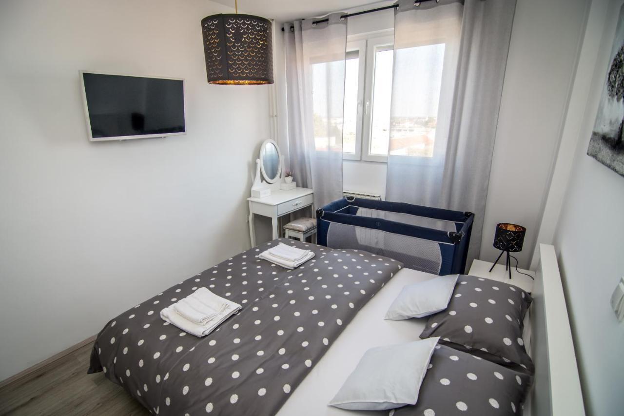 Apartamento Sky Slavonski Brod Exterior foto